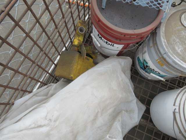Wire basket and Contents - MISCELLANEOUS