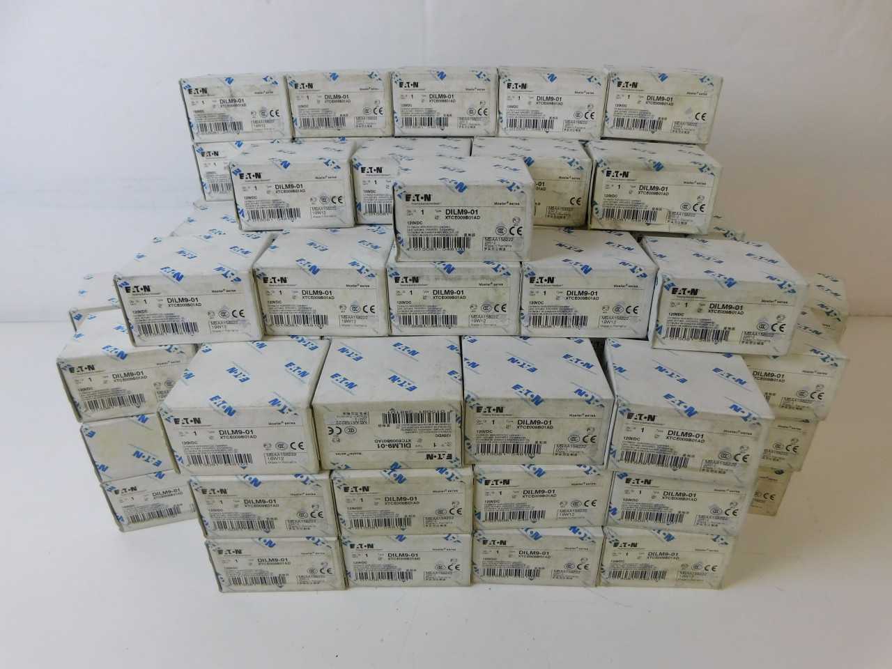 - Quantity of 100 - Eaton XTCE009B01AD - Contactors - CONTACTORS