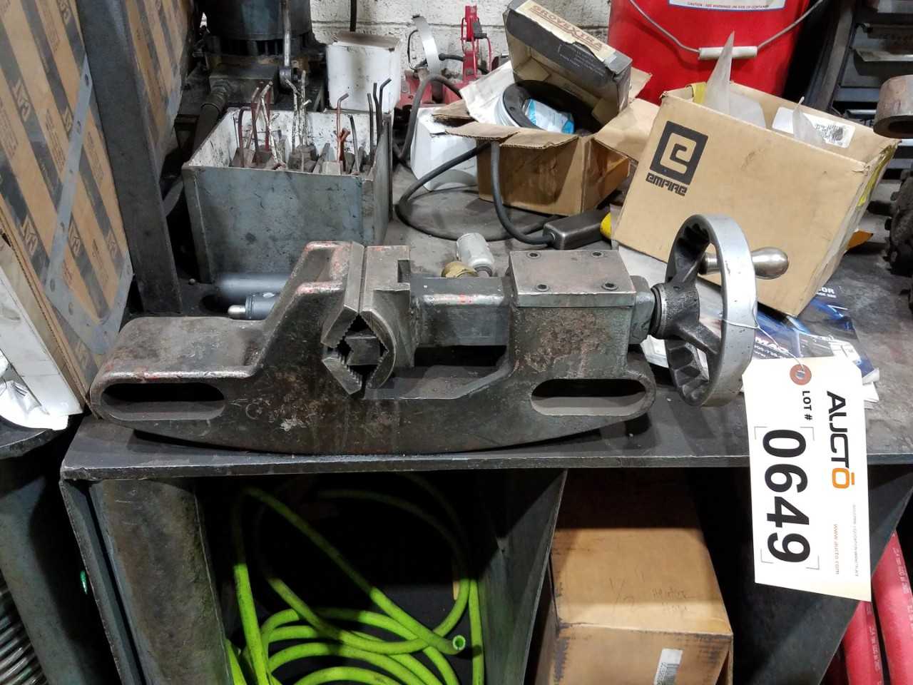 Bench yoke vise - ELECTRIC POWER TOOLS Bench yoke vise - ELECTRIC POWER TOOLS