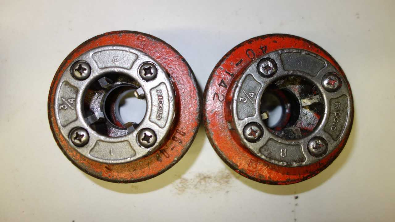 LOT OF 2 RIDGID 3/4 IN DIE HEADS - ELECTRIC POWER TOOLS