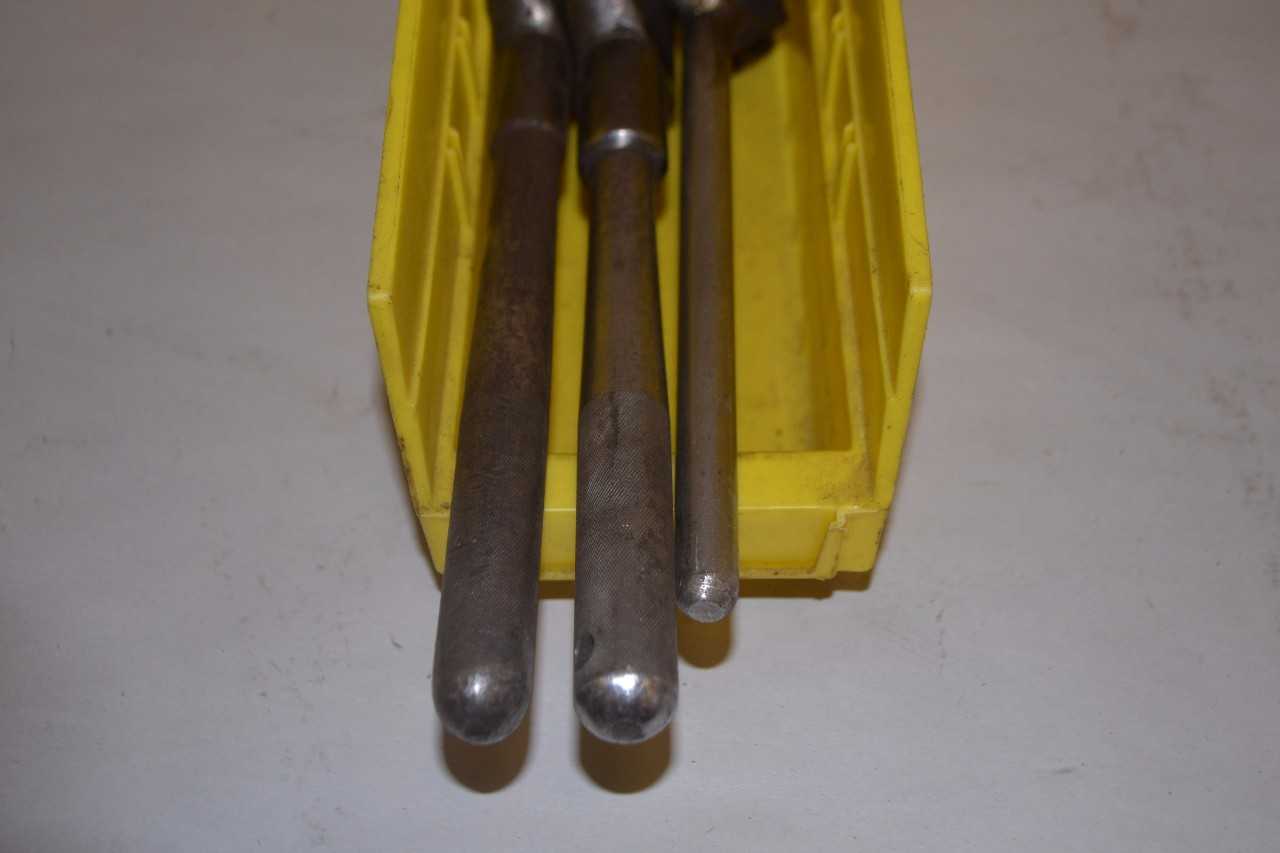 LOT OF ASSORTED TOOLS - MISCELLANEOUS