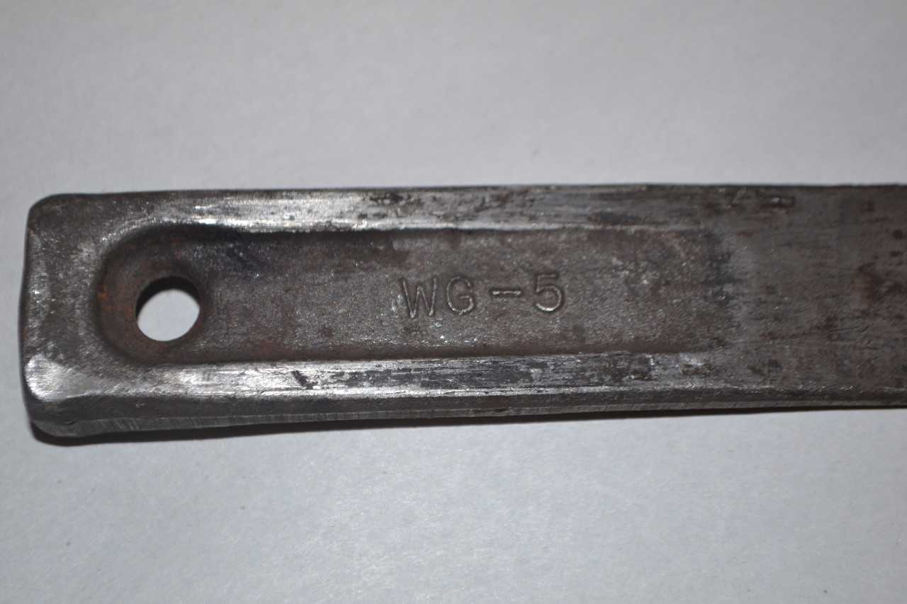 LOT OF ASSORTED FLANGE AND SET UP WEDGES - MISCELLANEOUS