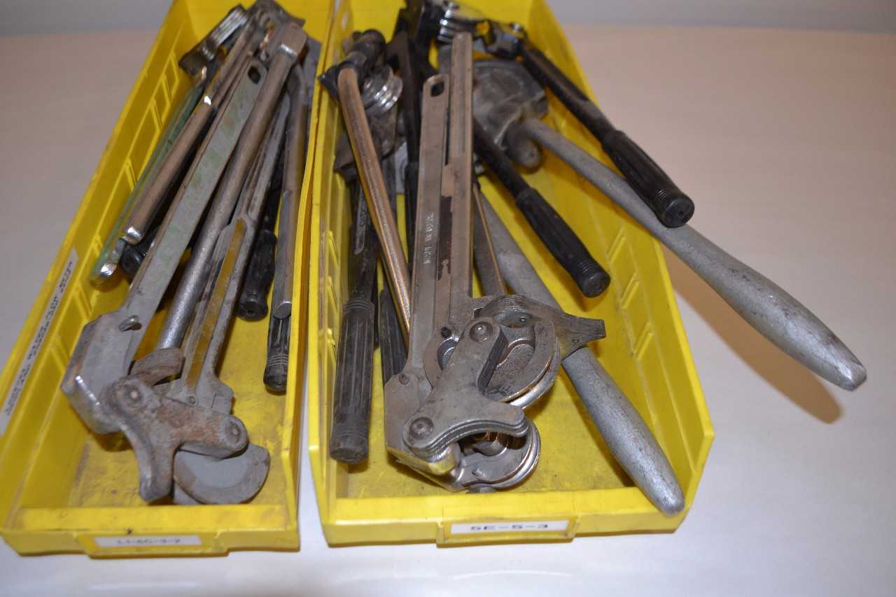 LOT OF ASSORTED PIPE BENDERS - MISCELLANEOUS