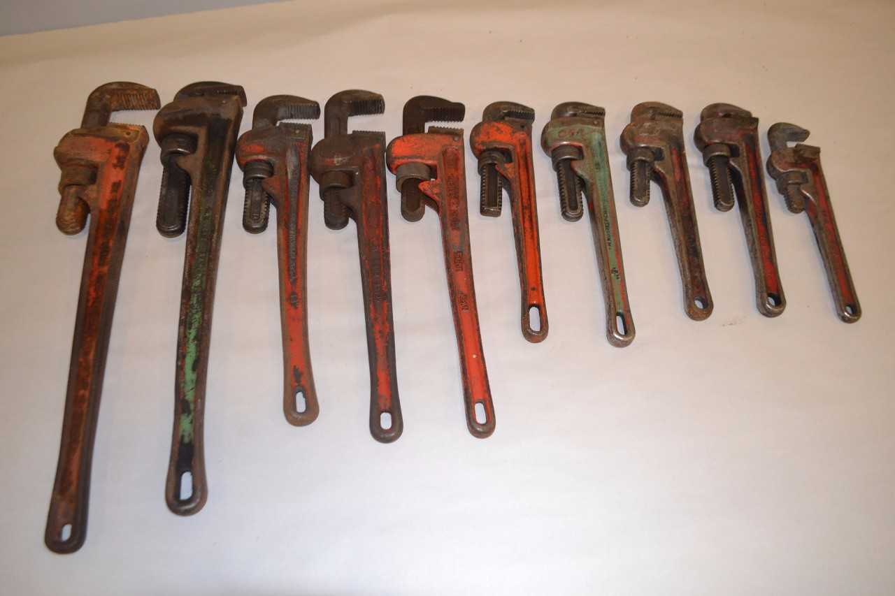 LOT OF ASSORTED PIPE WRENCHES - MISCELLANEOUS