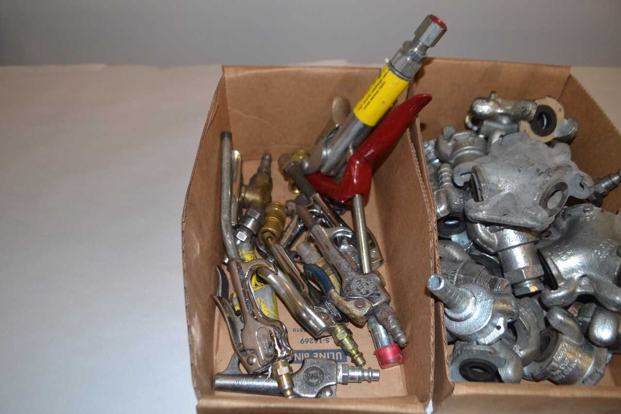 LOT OF ASSORTED TOOLS - MISCELLANEOUS