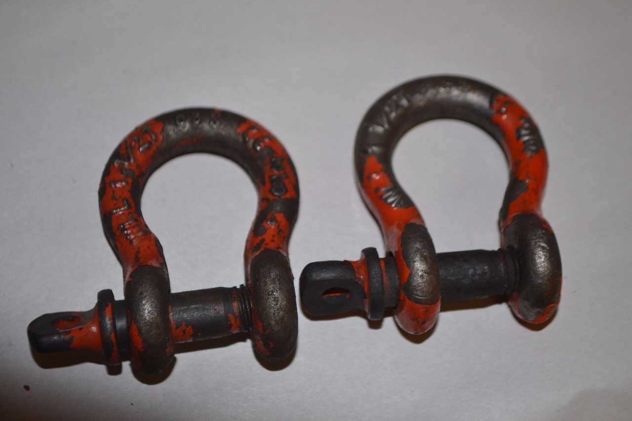 LOT OF ASSORTED HOISTING AND RIGGING SUPPLIES - MISCELLANEOUS