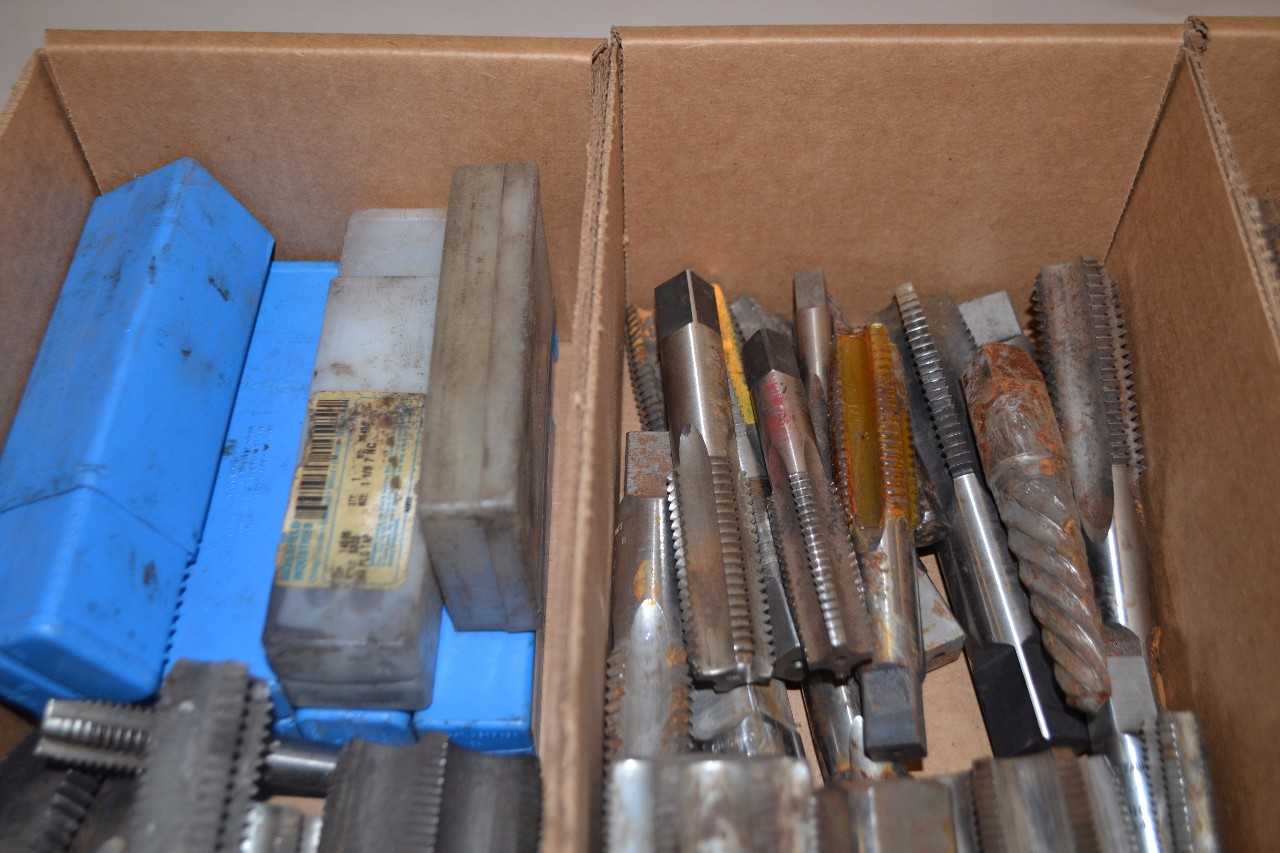 LOT OF ASSORTED TAPS AND DIES - MISCELLANEOUS