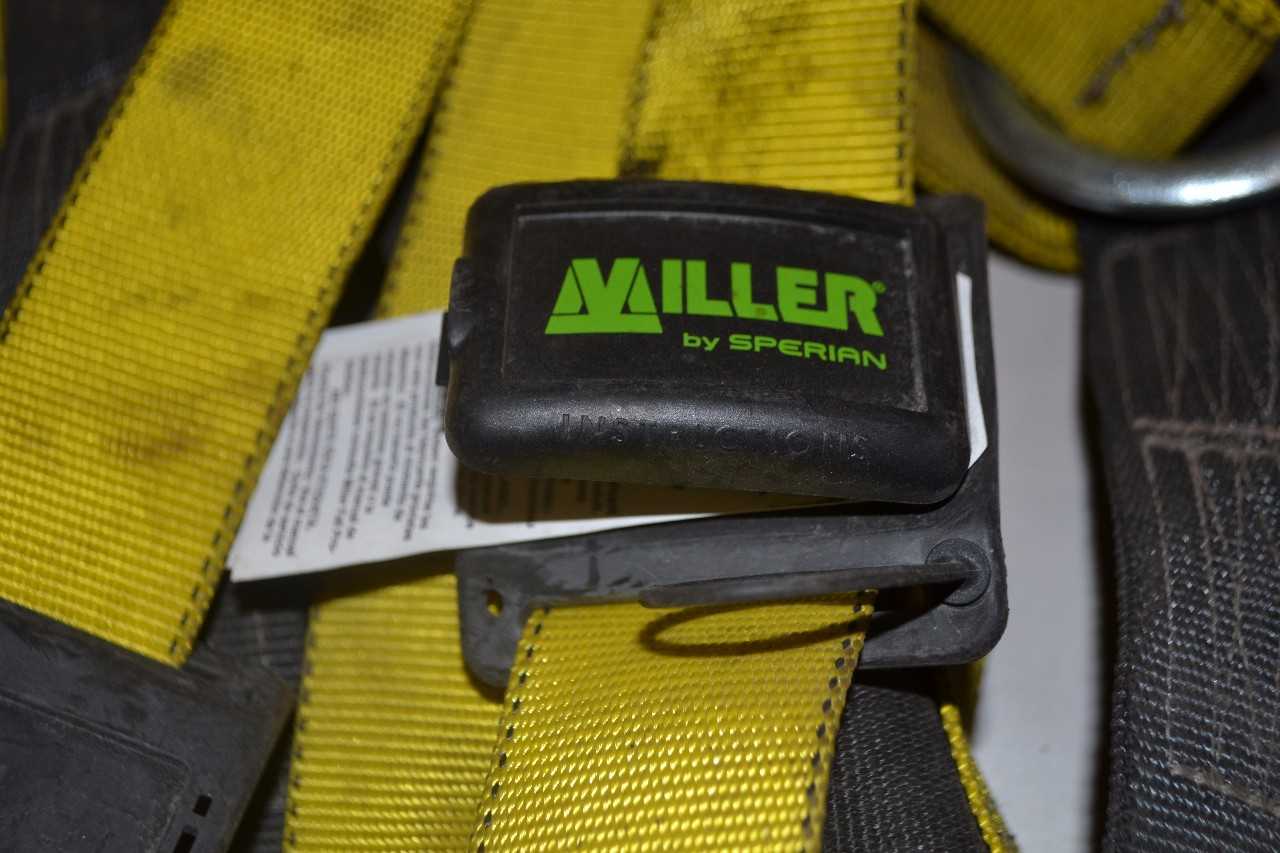 LOT OF ASSORTED SAFETY EQUIPMENT - MISCELLANEOUS
