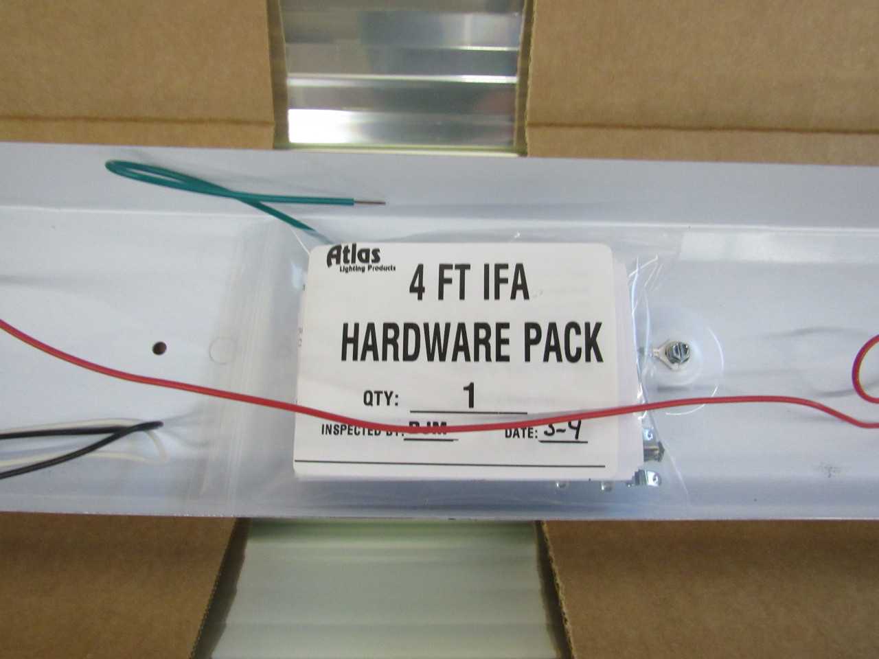 Atlas IFA4232UEI8 Lighting Fixture Fluor 120-277VAC 32 Watts - LIGHTING
