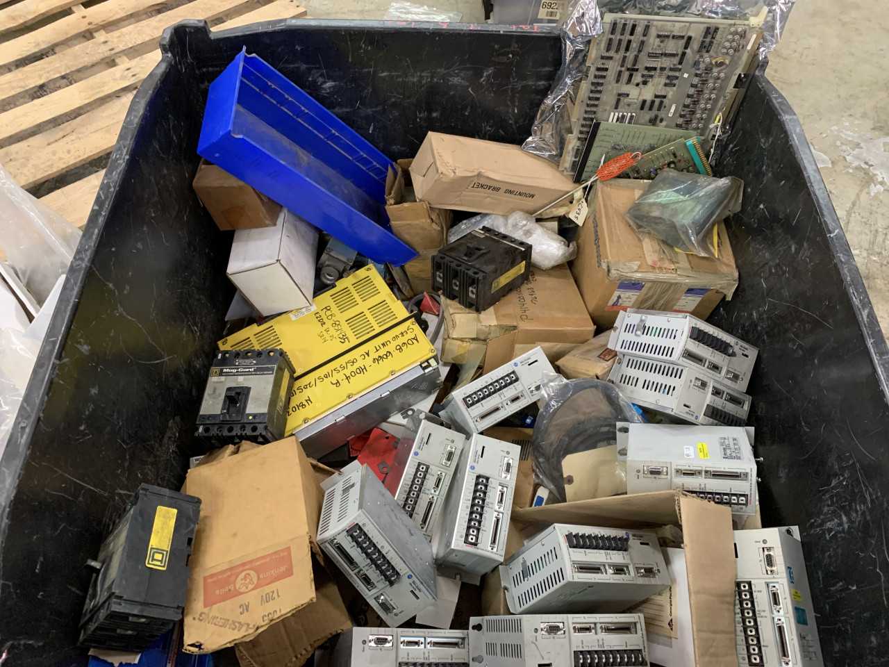 CRATE OF MISC ELECTRICAL AUTOMATION EQUIPMENT ALLEN BRADLEY DRIVES - MISCELLANEOUS CRATE OF MISC ELECTRICAL AUTOMATION EQUIPMENT ALLEN BRADLEY DRIVES - MISCELLANEOUS