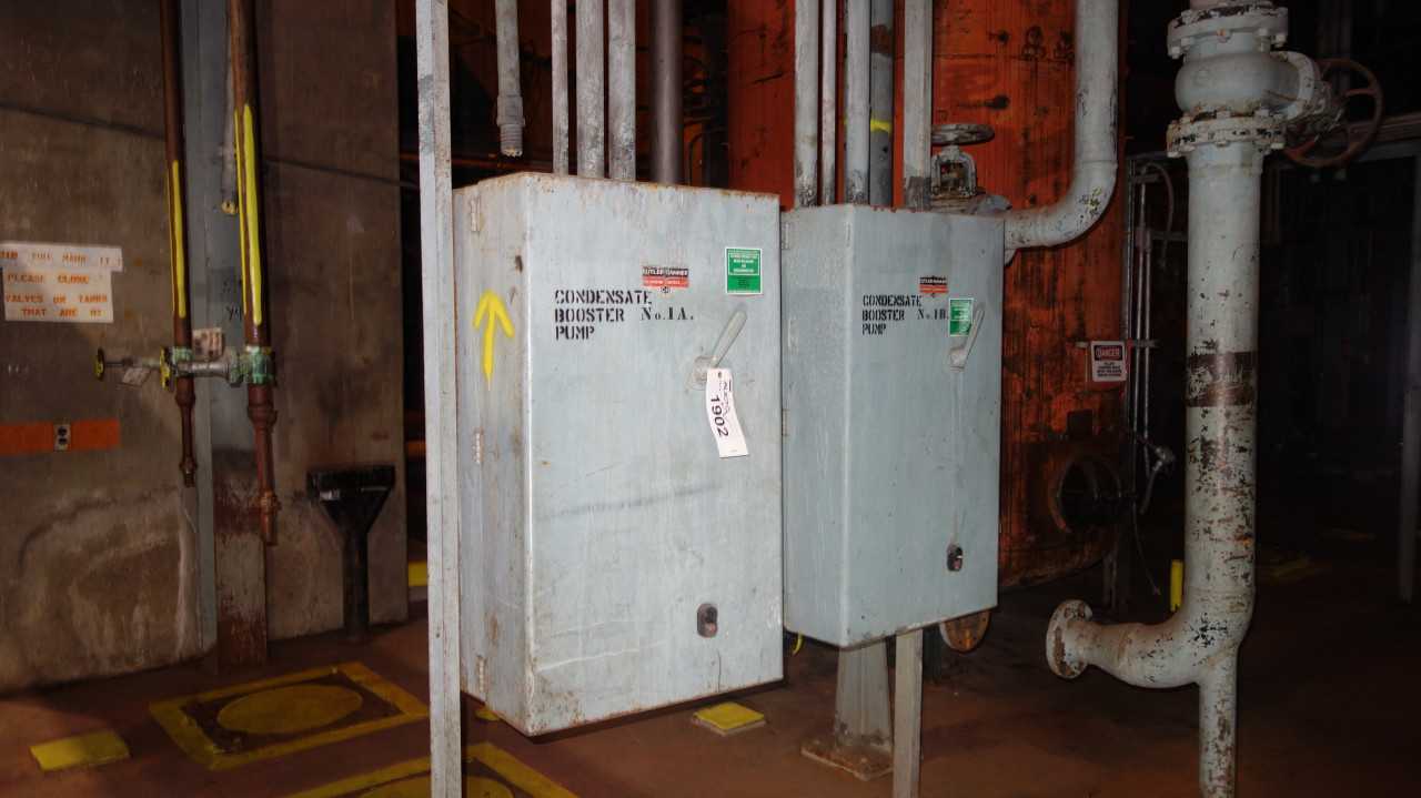 LOT OF 2 CUTLER HAMMER BOOSTER PUMP DISCONNECTS - DISCONNECT SWITCHES