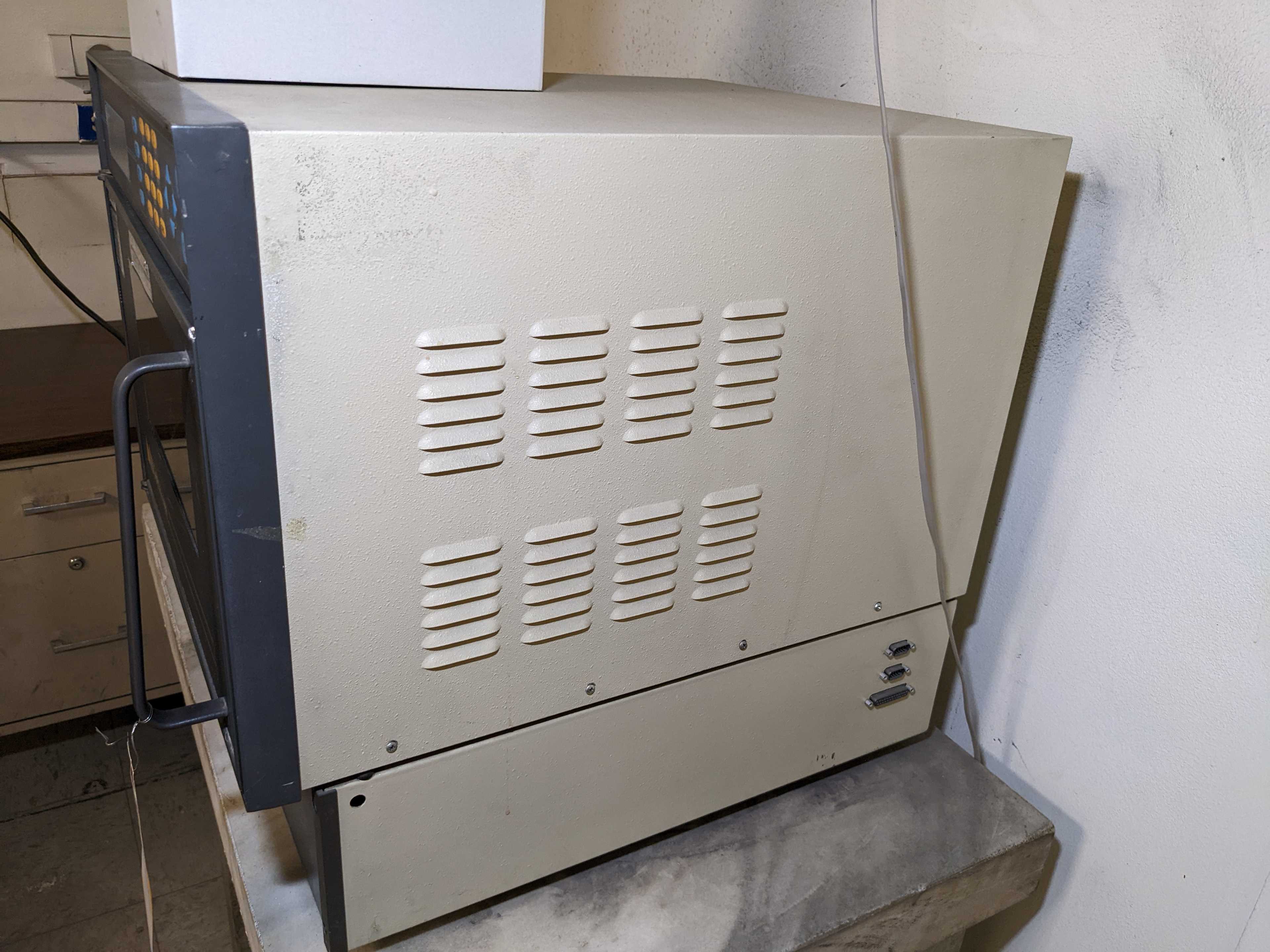MICROWAVE MOISTURE/SOLIDS ANALYZER - LAB & SCIENTIFIC