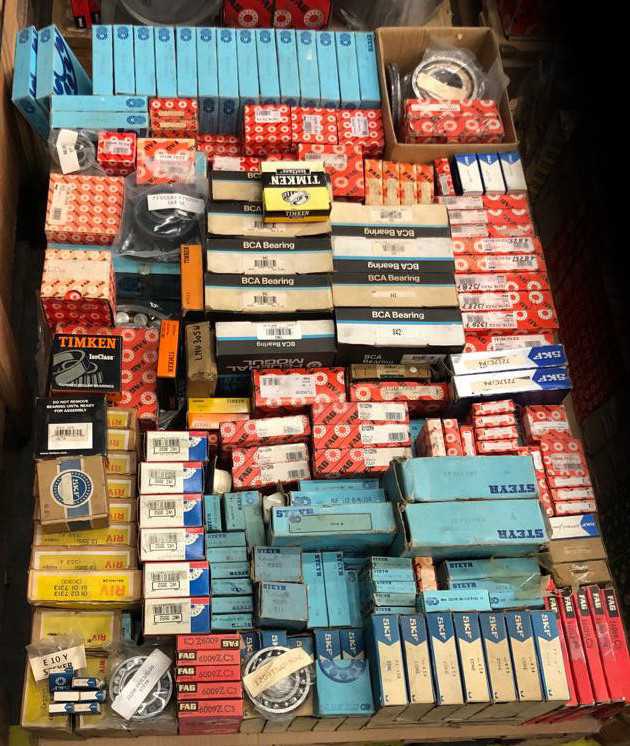 1 pallet of assorted bearings - BEARINGS