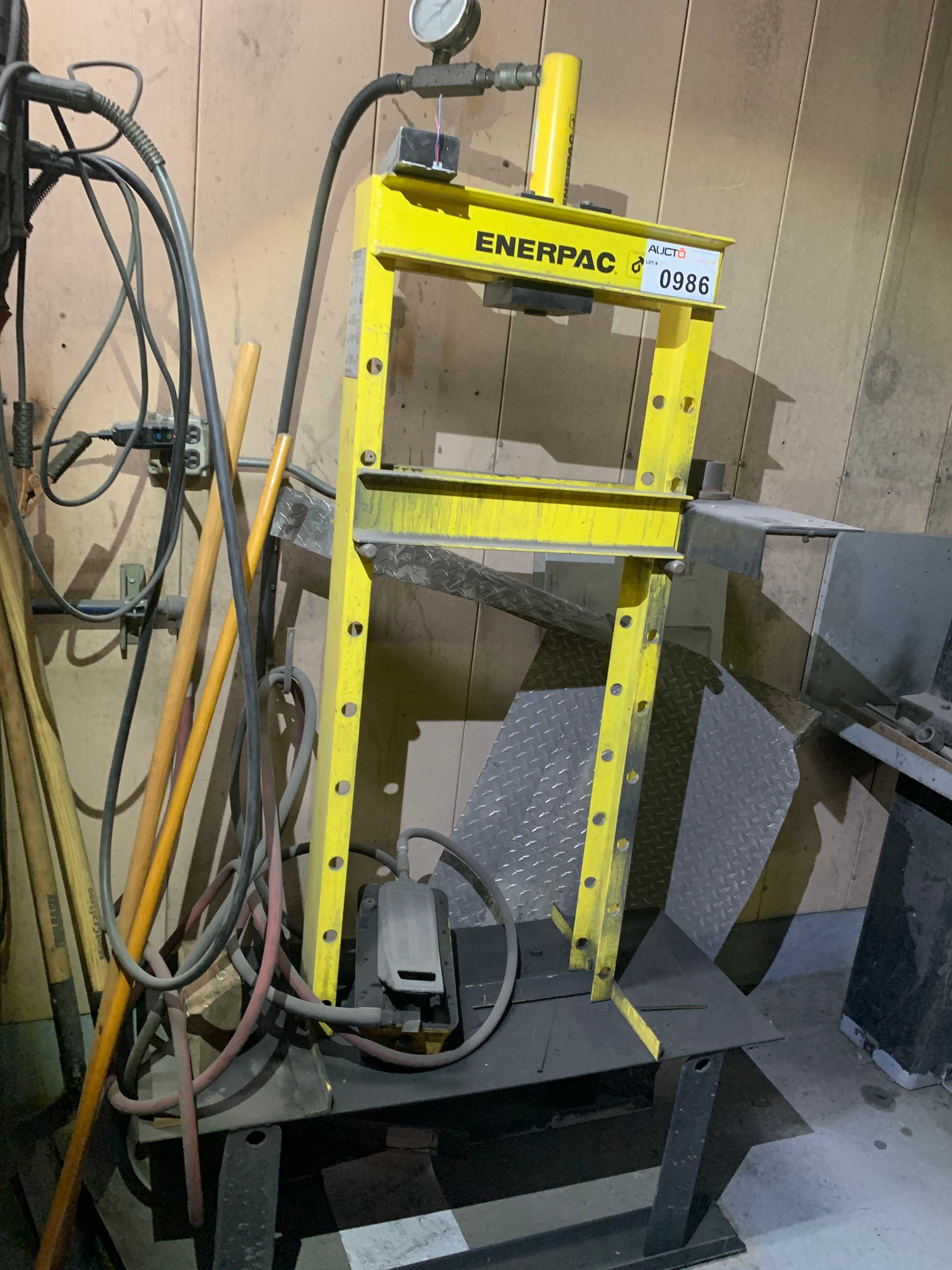 HYDRAULIC SHOP PRESS - SHOP PRESSES