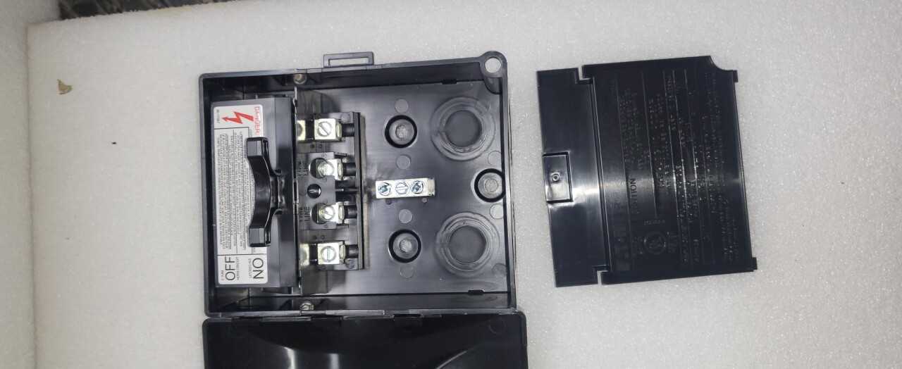 NEW SURPLUS ACD60R - DISCONNECT SWITCHES