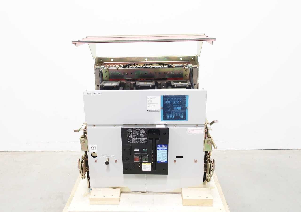 HYUNDAI HAT50 5000A AMP 875V-AC LOW VOLTAGE AIR CIRCUIT BREAKER - CIRCUIT BREAKERS