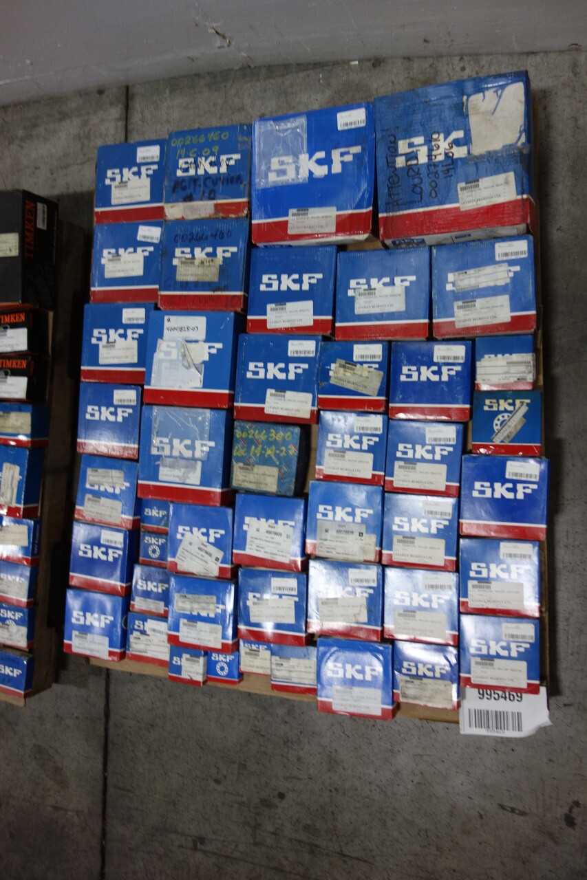 LOT OF ASSORTED SKF BEARINGS - BEARINGS