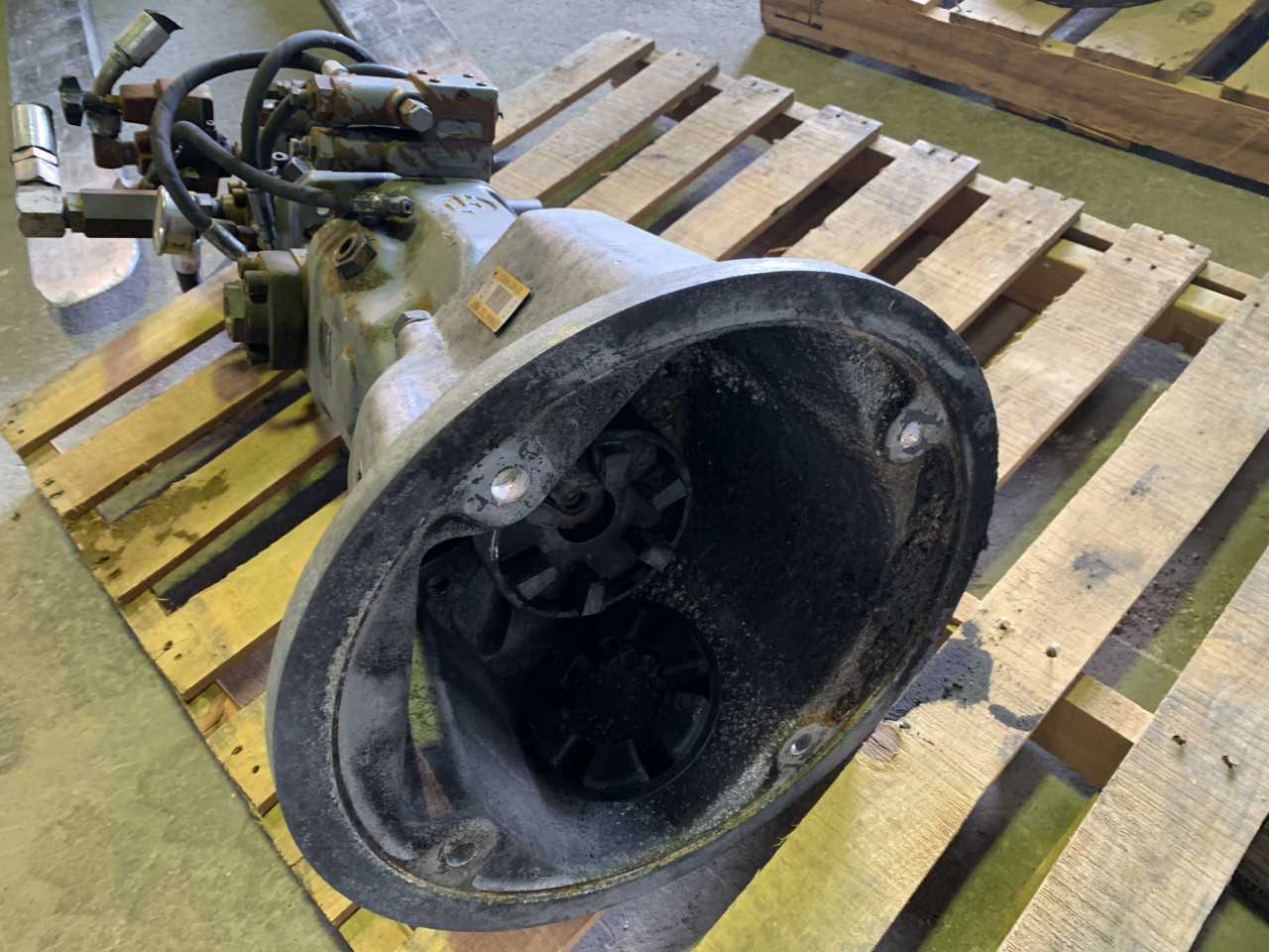 Brueninghaus Hydromatik Pump - HYDRAULIC PUMP