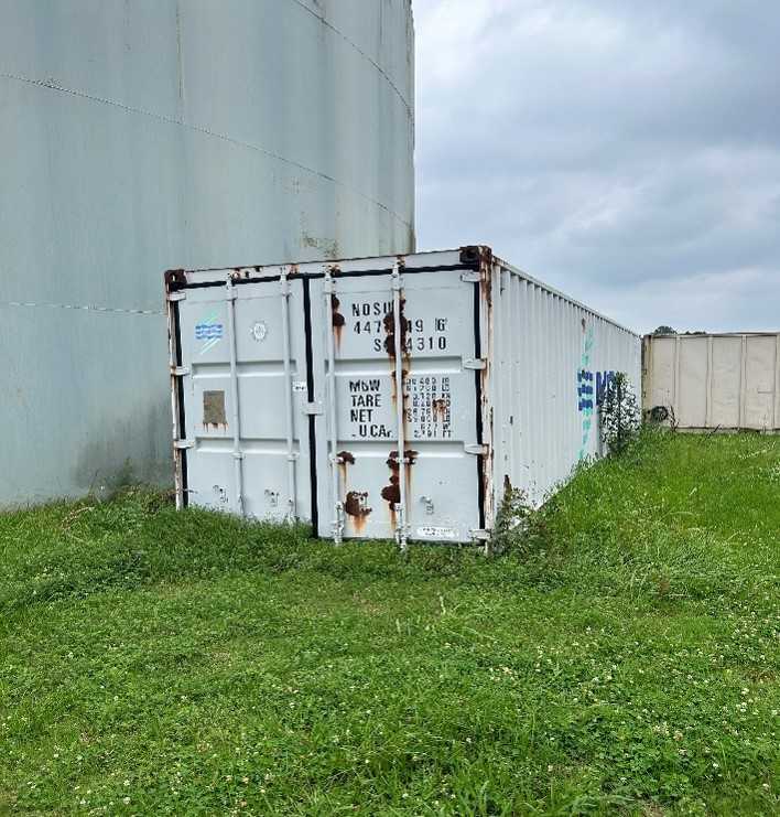 CONNEX BOX WITH SHELVES CONTENTS NOT INCLUDED - STORAGE & HANDLING EQUIPMENT