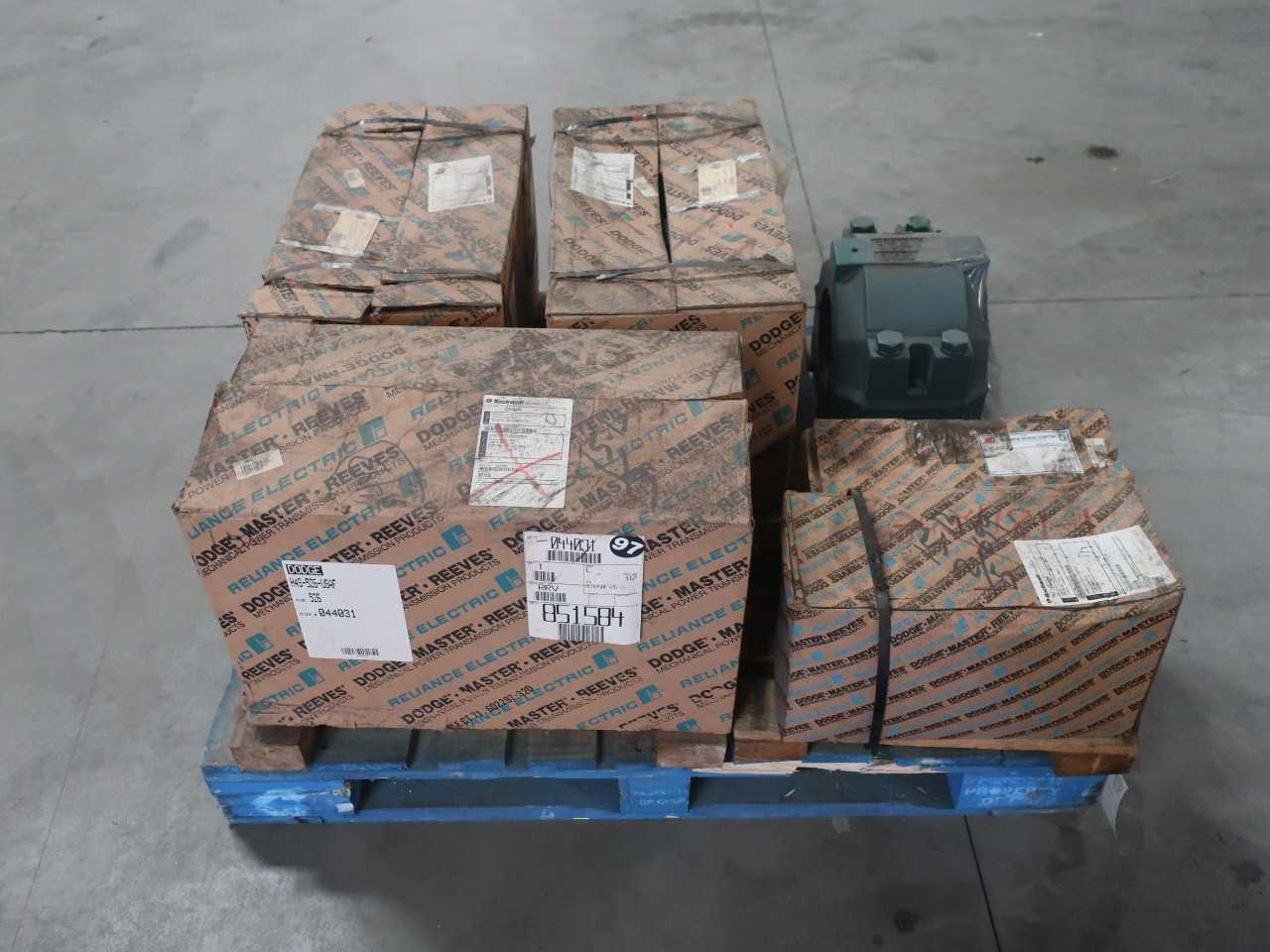 1 PALLET OF ASSORTED BEARINGS - BEARINGS