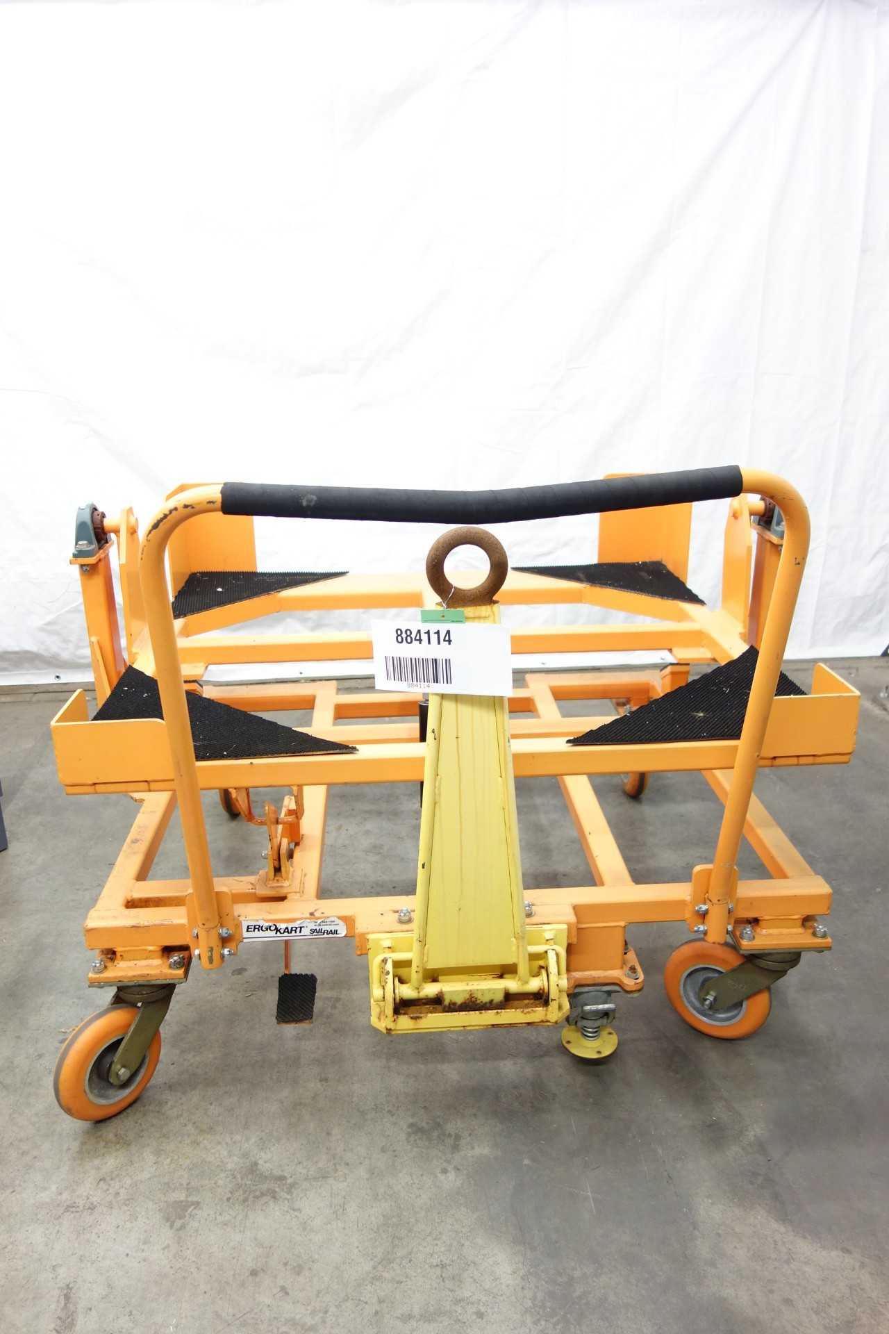 BUNDLE LOT OF UNSOLD ASSORTED MATERIAL HANDLING - MATERIAL HANDLING