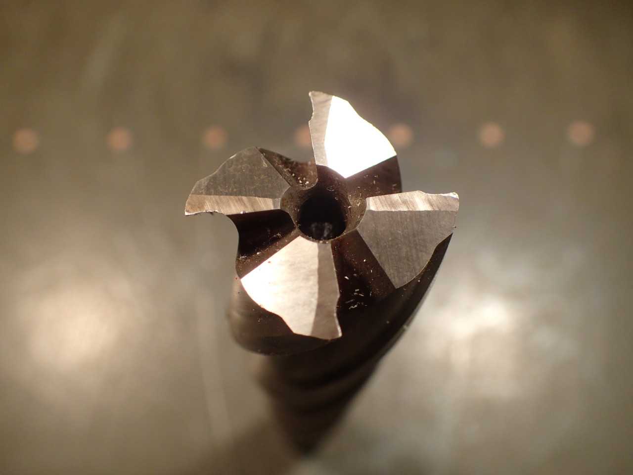 Niagara 1" Square End Mill 4-Flute 6" Long Shoulder Straight Shank USA - MACHINE TOOLING