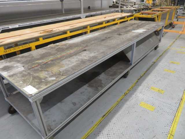 Aluminum Table on wheels - MISCELLANEOUS