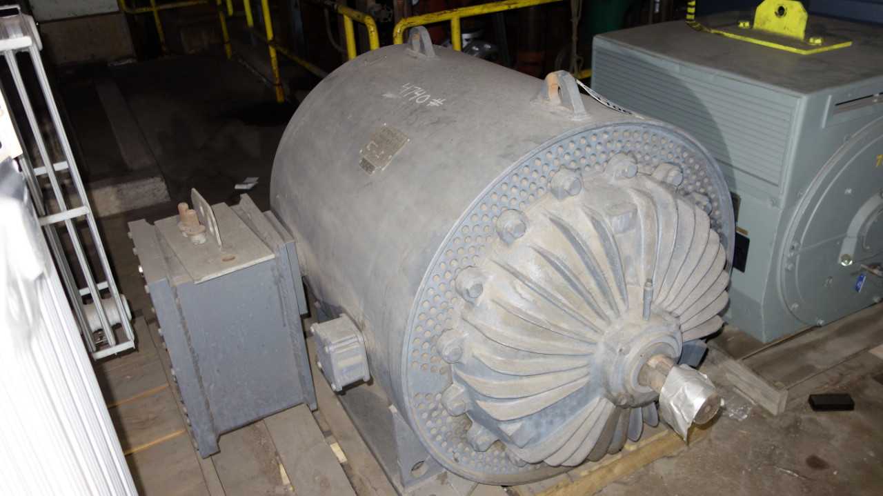 SIEMENS AZZ 142 400HP MOTOR 2300V 26JS8 1780RPM - ELECTRIC MOTORS