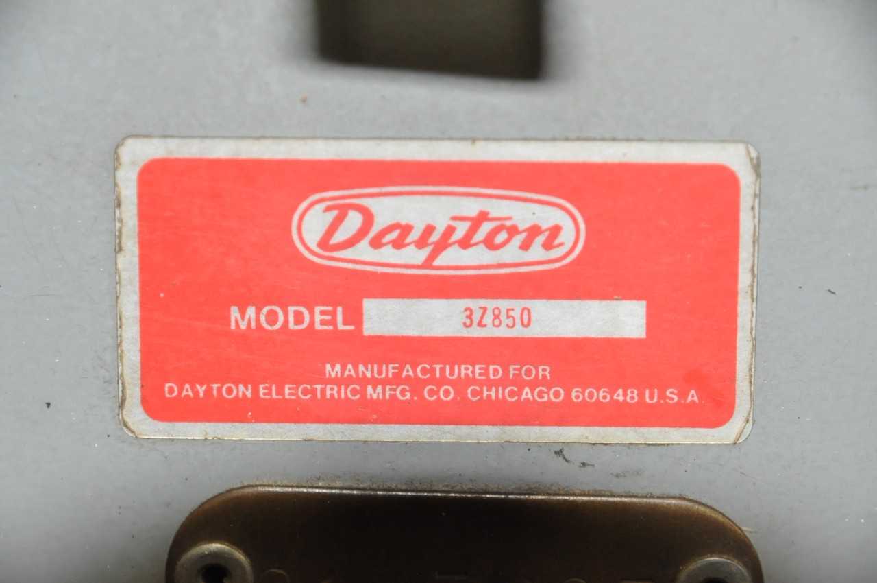 Dayton Model 3Z850 Dry Shot Blast Cabinet - MACHINING ACCESSORIES & TOOLING