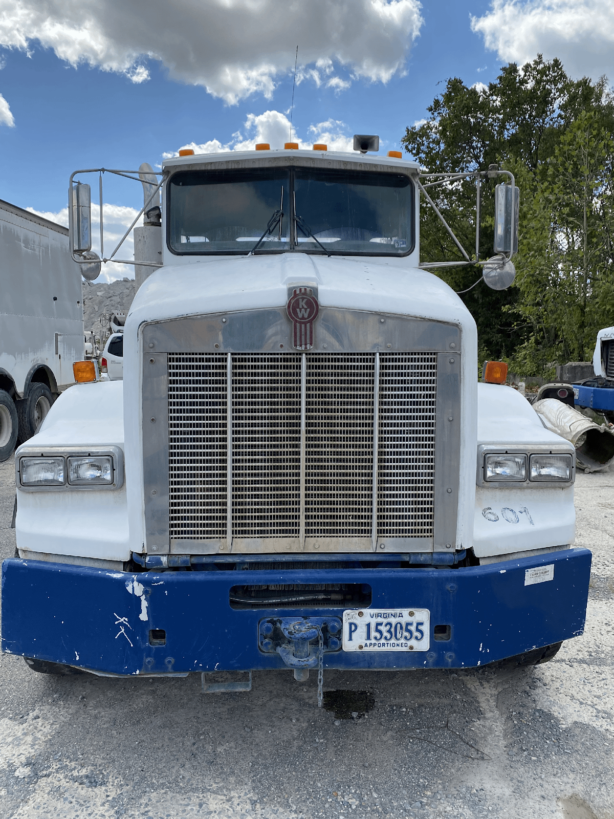 2005 KENWORTH T800B READYMIX CONCRETE TRUCK - HYDRO EXCAVATOR TRUCKS