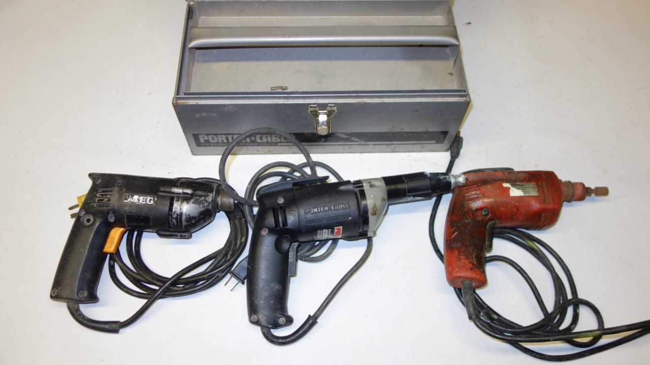 LOT OF 3 ASSORTED CORDED SCREW GUN DRILLS - ELECTRIC POWER TOOLS