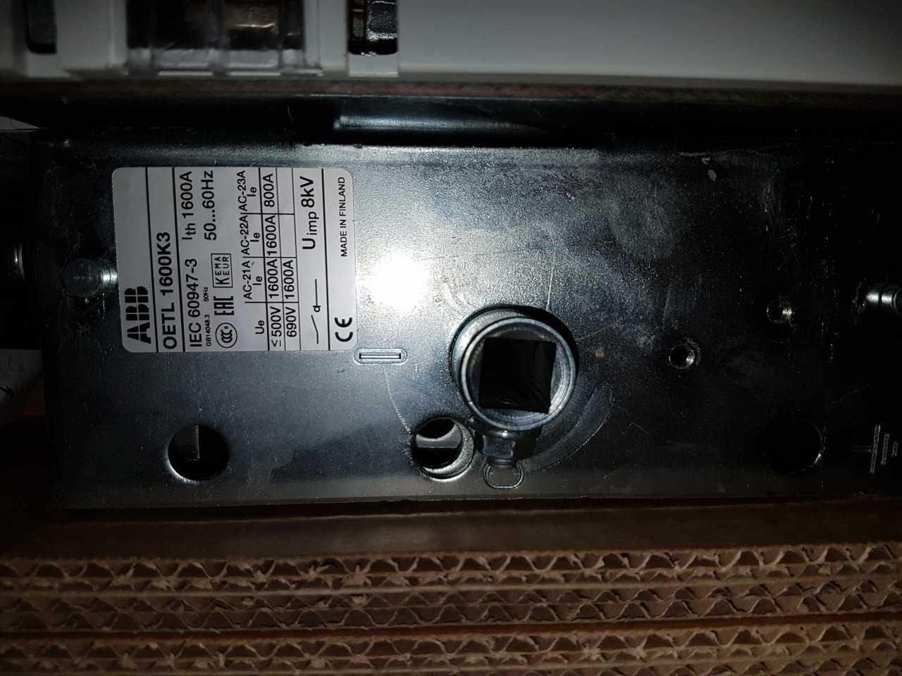 ABB DISCONNECT SWITCH OETL1600K3 QTY 1 - DISCONNECT SWITCHES