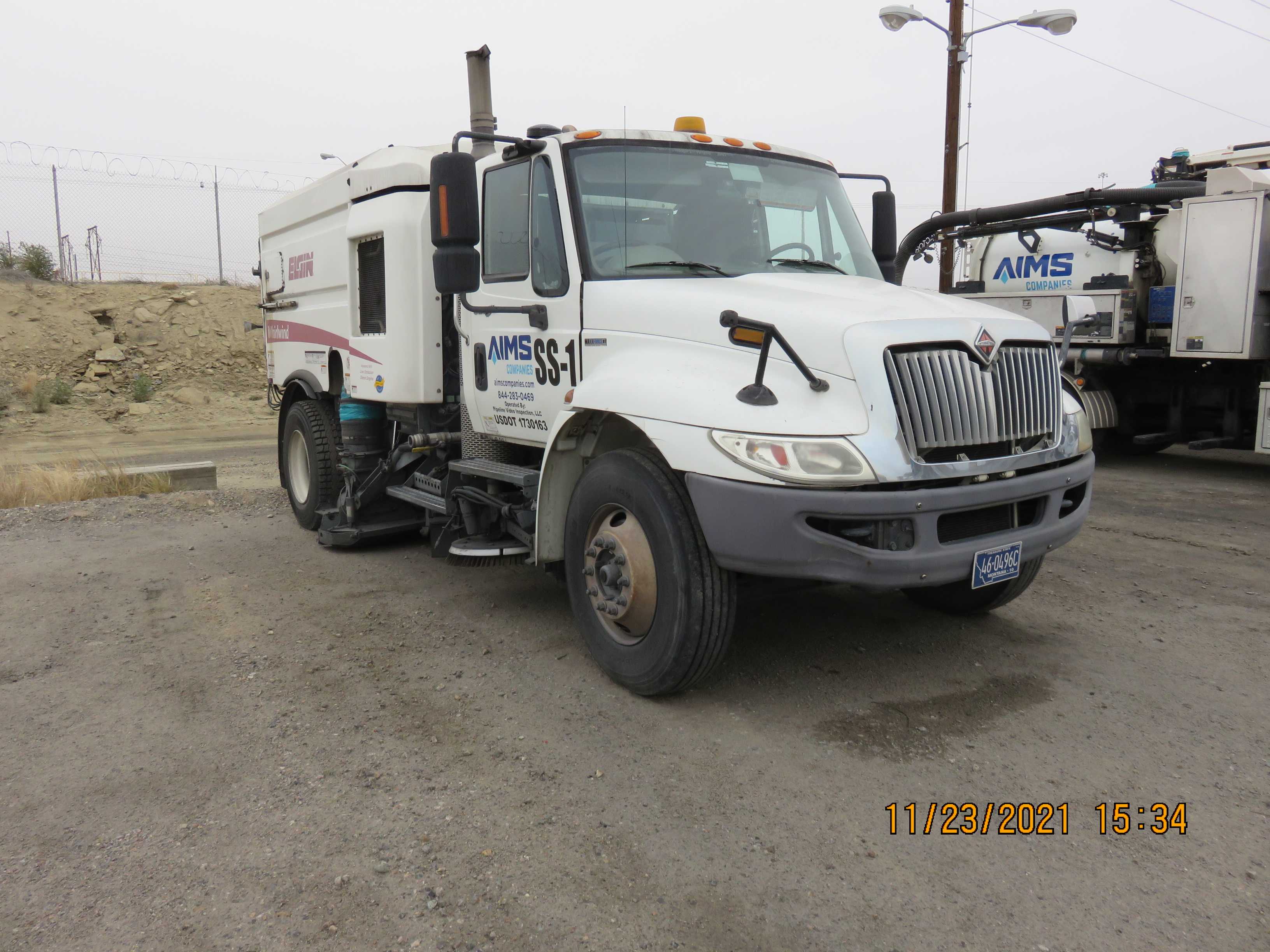 2010 Elgin Whirlwind International Sweeper - PLANT & FACILITY EQUIPMENT