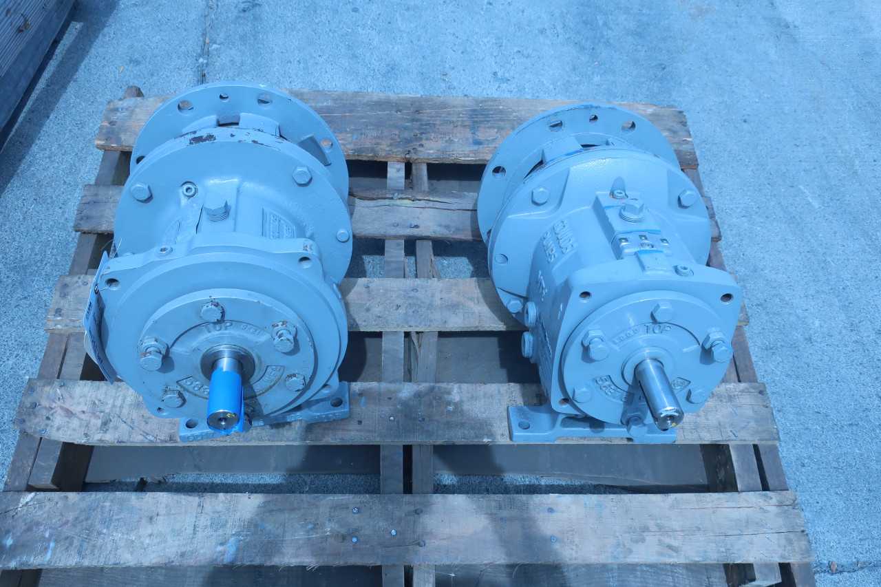 LOT OF 2 GOULDS PUMPS MTI MTX - PUMPS