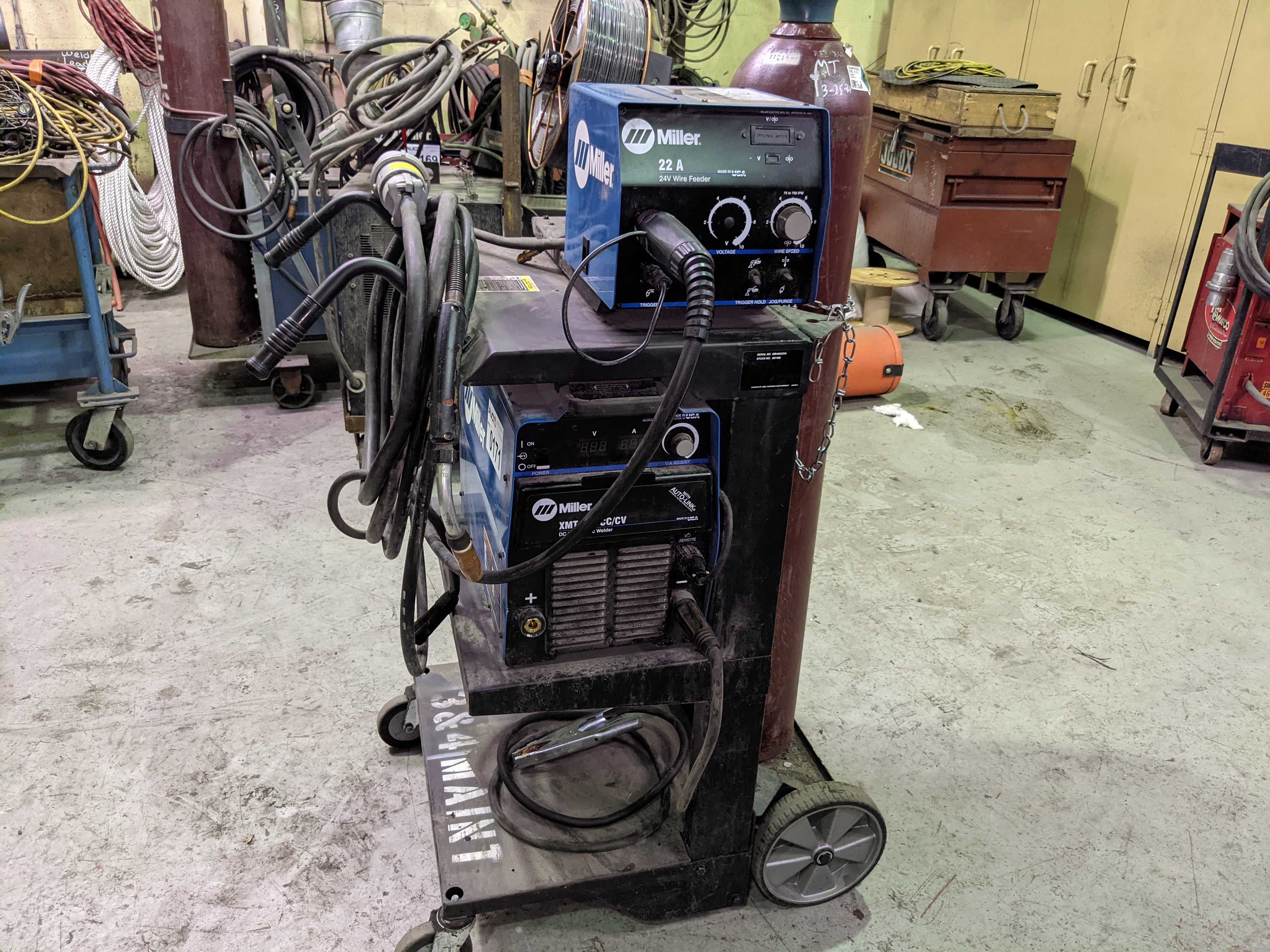 WELDER - WELDING EQUIPMENT WELDER - WELDING EQUIPMENT