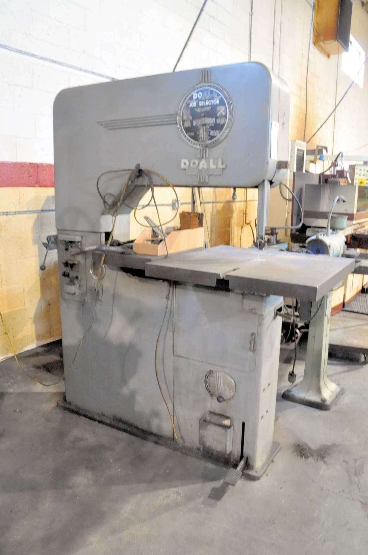 DoAll Model V36 Vertical Saw - VERTICAL BAND SAWS