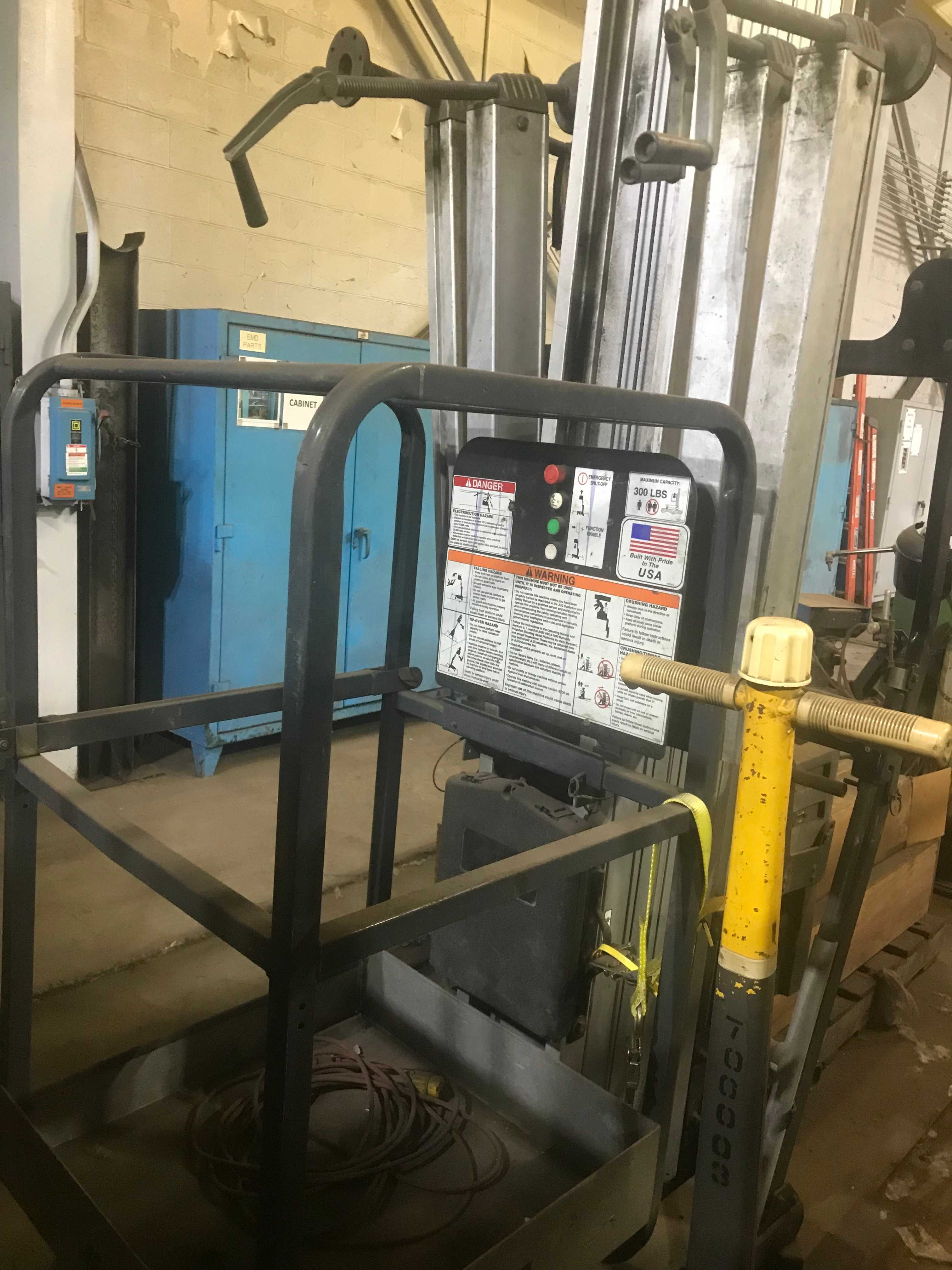 JLG Lift - SCISSOR LIFTS