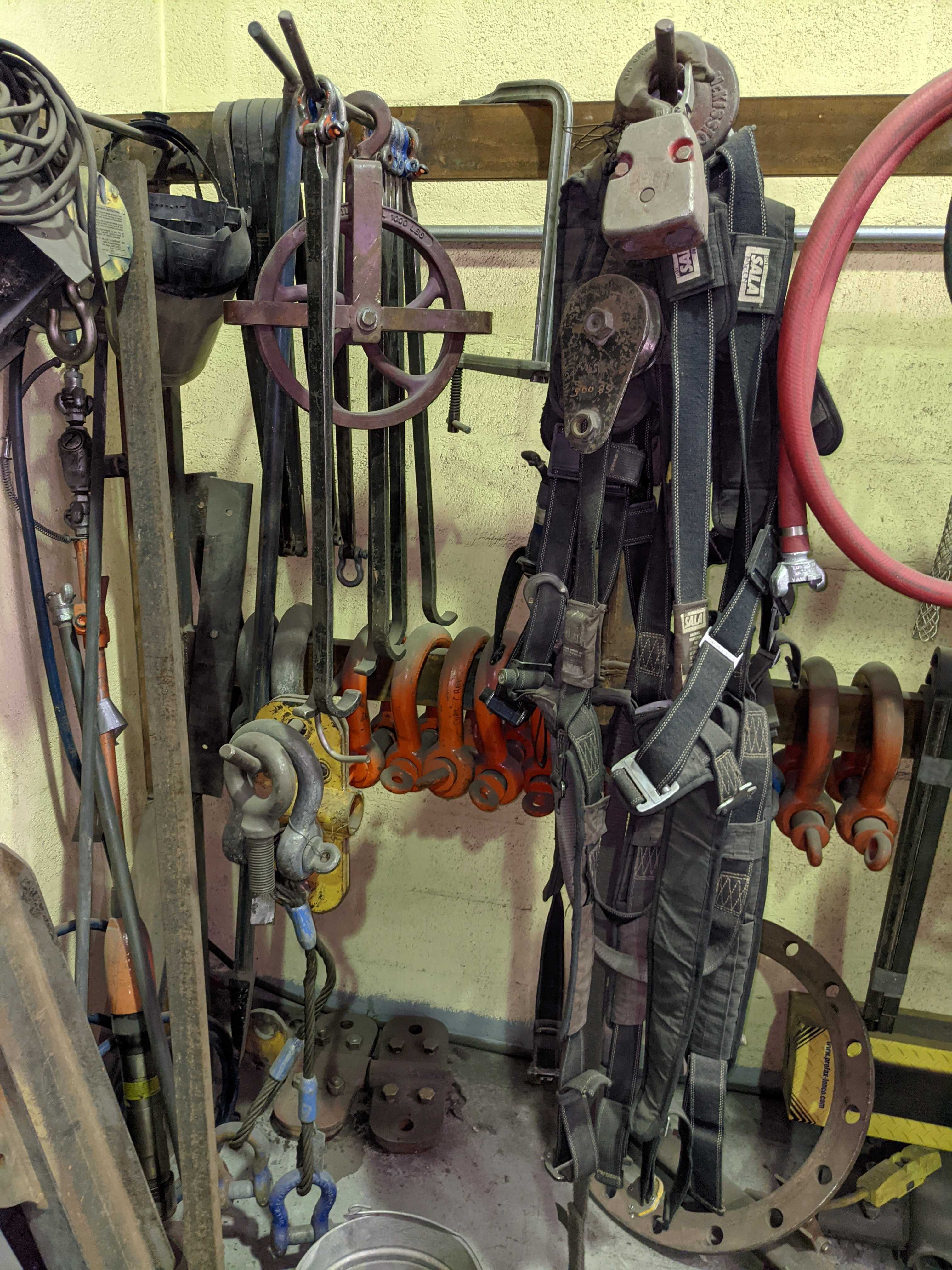 ASSORTED CLEVIS, SAFETY HARNESS, ELECTRIC CORDS - INDUSTRIAL PARTS