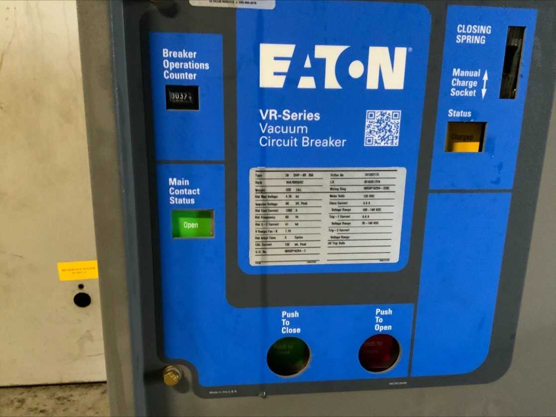 Eaton VR Series Vacuum Circuit Breaker - CIRCUIT BREAKERS