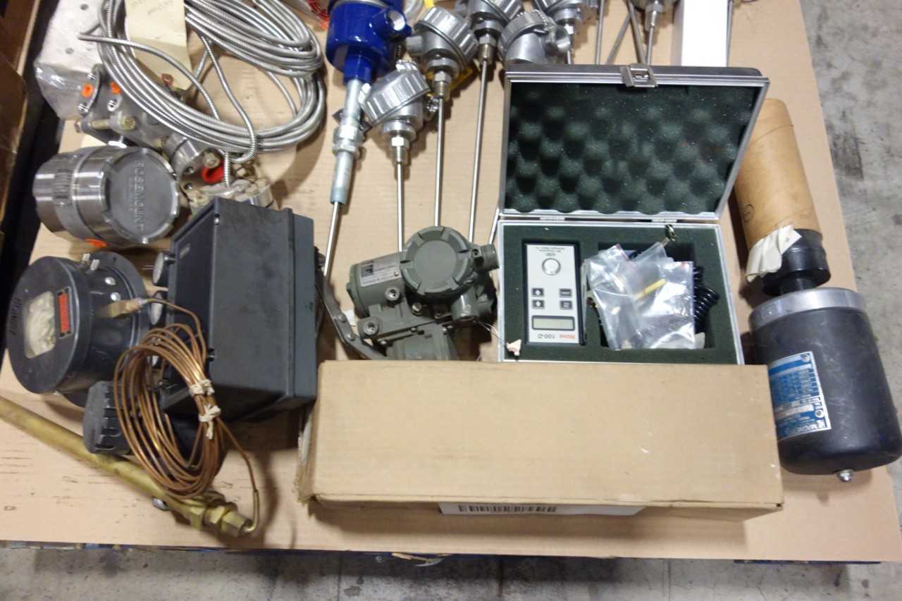 2 PALLETS OF ASSORTED INSTRUMENTATION - INSTRUMENTATION