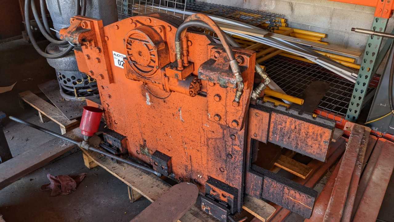 Cascade revolving lift truck Fork clamp - LIFTING ATTACHMENTS