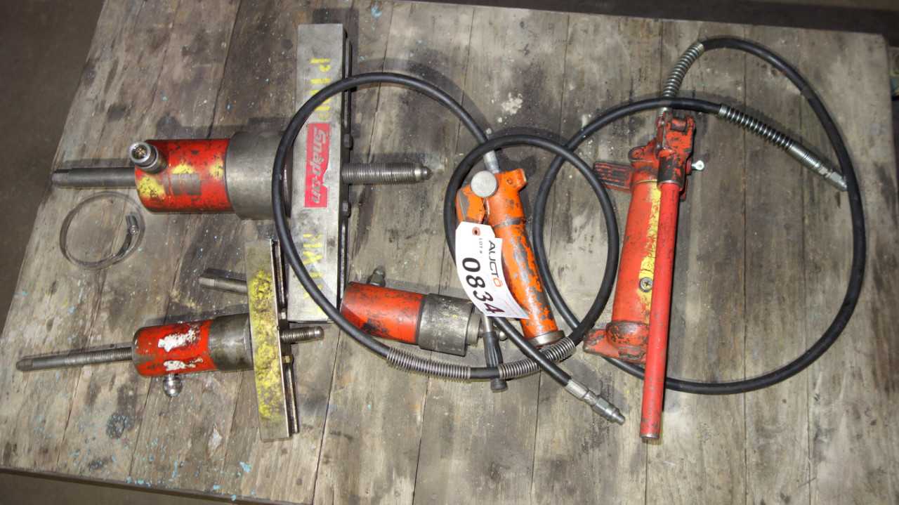 ASSORTED SNAP-ON HYDRAULIC PRESSES AND HAND PUMPS - MISCELLANEOUS