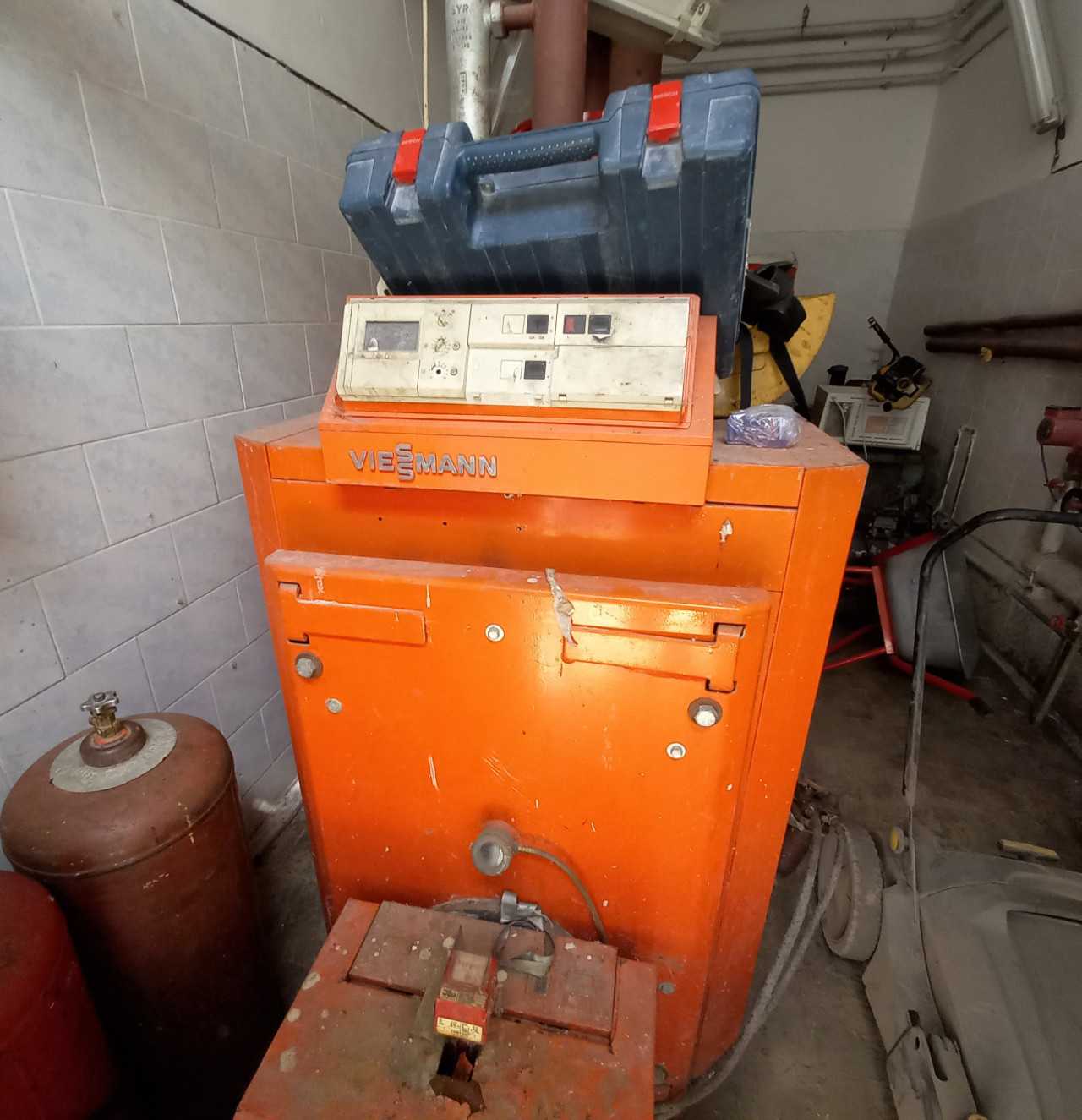 Viessmann diesel boiler 170 kW excellent condition - PROCESS EQUIPMENT