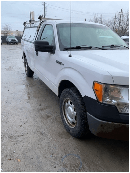 2014 FORD F150 XLT 4X2 REG. CAB SHORT BOX PICKUP TRUCK WITH TOPPER - HYDRO EXCAVATOR TRUCKS