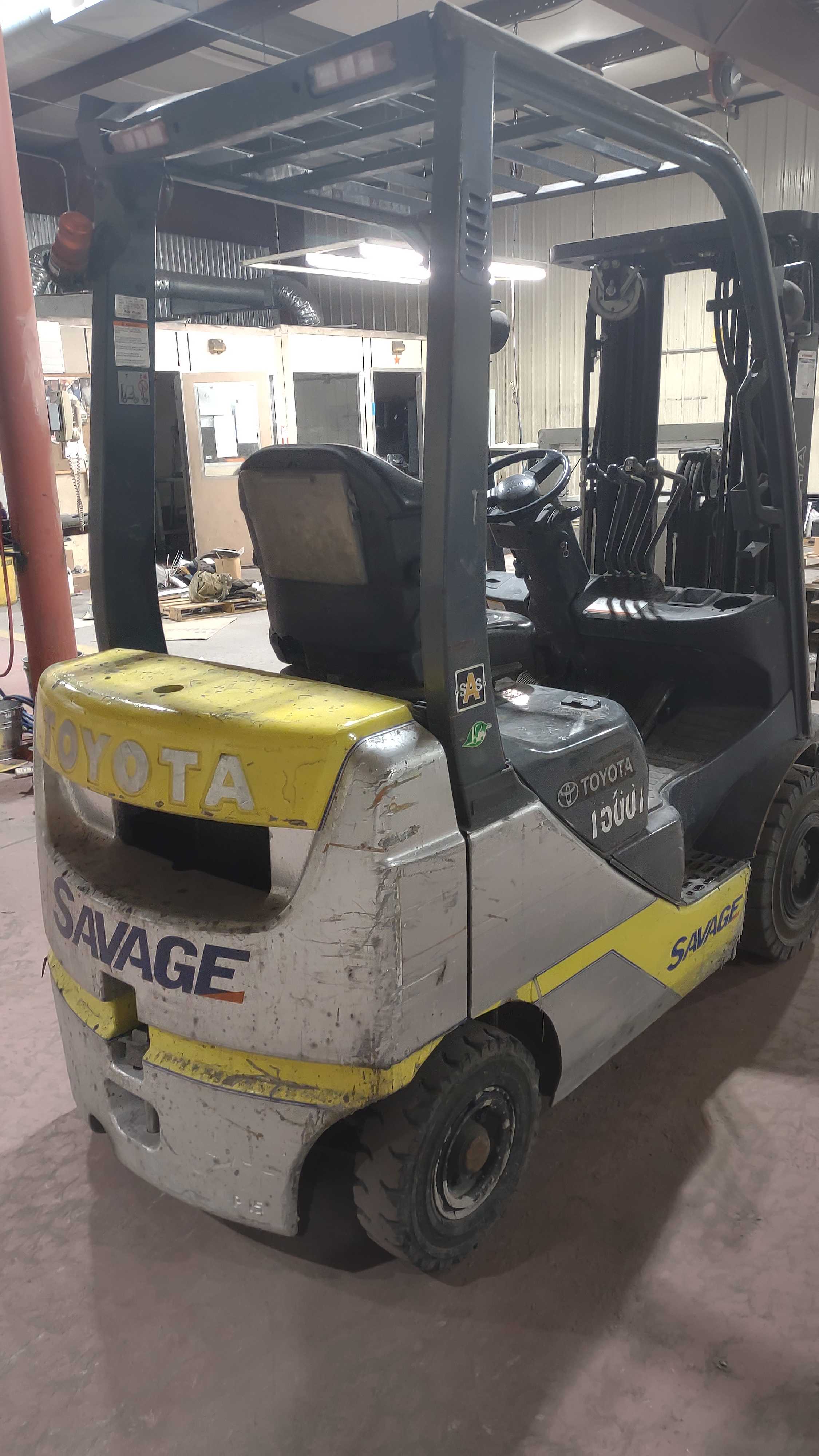 2011 TOYOTA FORKLIFT 8FDU15 - FORKLIFTS