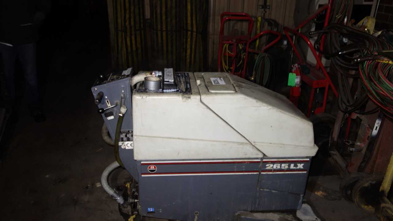 ADVANCE 393670 265LX 24V FLOOR SWEEPER - PLANT & FACILITY