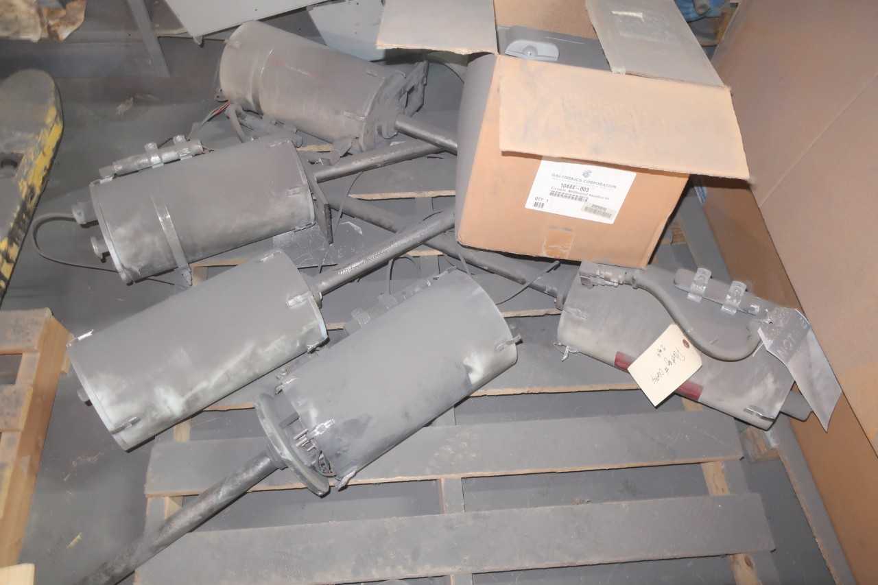 4 PALLETS OF ASSORTED VALVE ACTUATORS, VALVES, AUMA - VALVES
