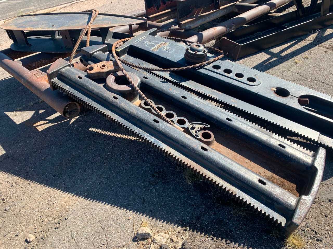Bethlehem 228-D-256-74/pipe wide base/17396-4 17397 weight - PALLET JACKS