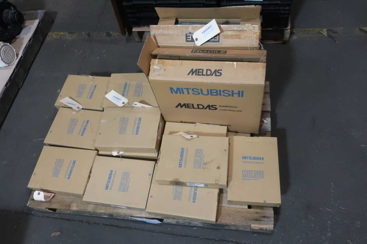 1 PALLET OF COMMUNICATION MODULES AND MOTOR DRIVES- MITSUBISHI - MOTOR DRIVES