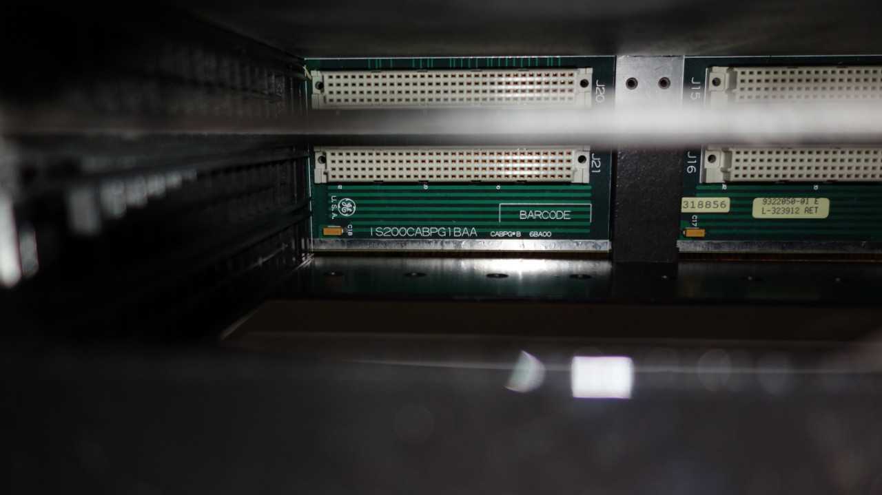 GE IS200CABPG1BAA RACK CHASSIS MODULE - AUTOMATION & CONTROLS